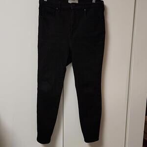 Everlane Women's High Rise Ankle Jeans black size 31 goth comfort trendy